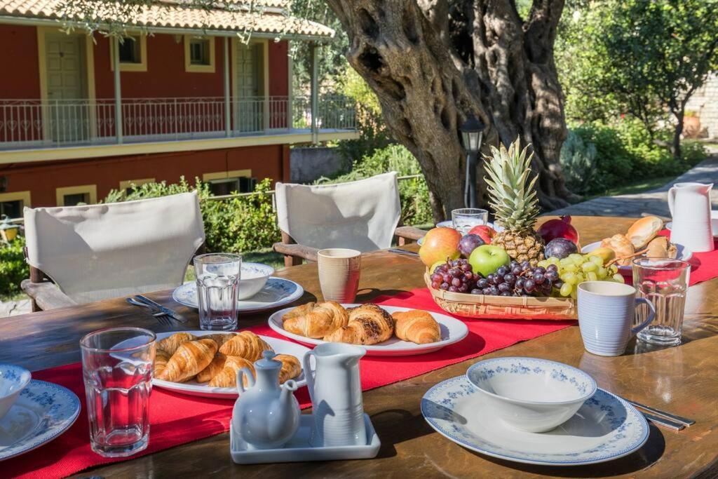 Villa Anthoussa In Palaiokastritsa Экстерьер фото